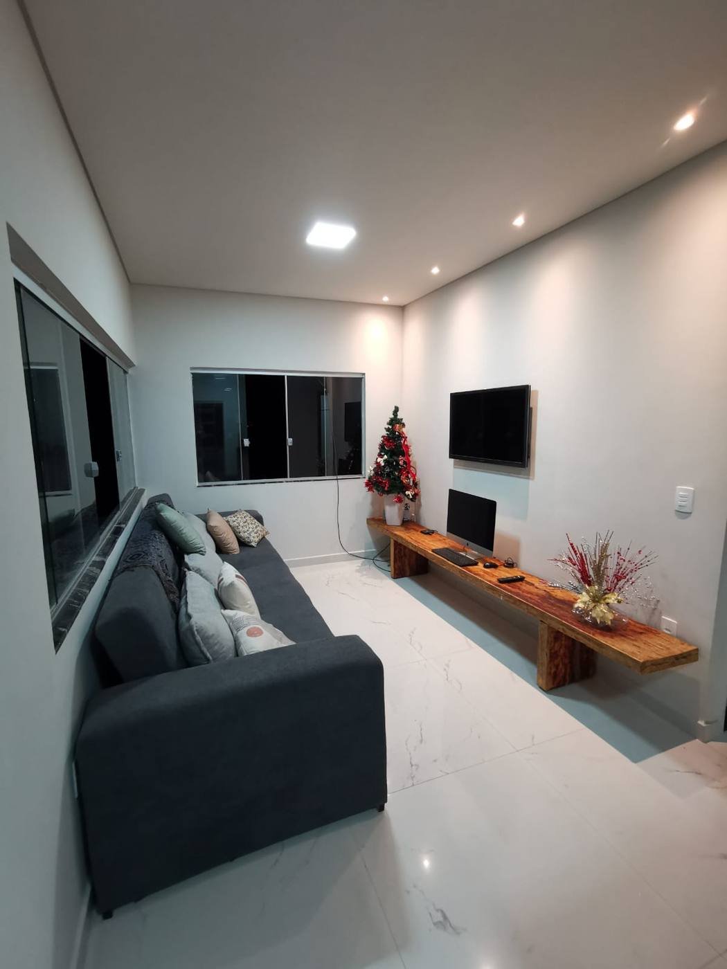 Sala de estar com TV
